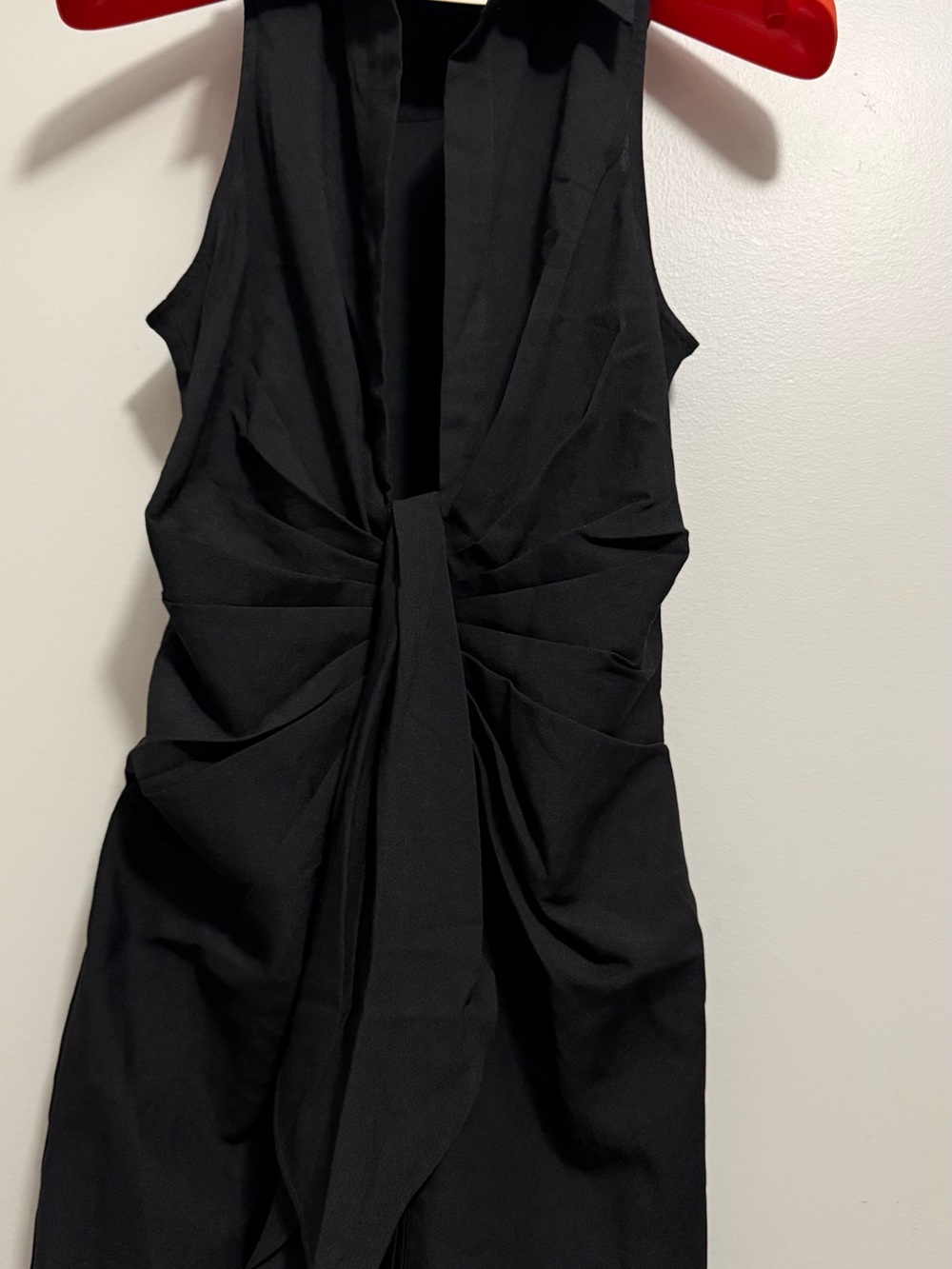 Black Sleeveless Twist-Front Women’s Dress